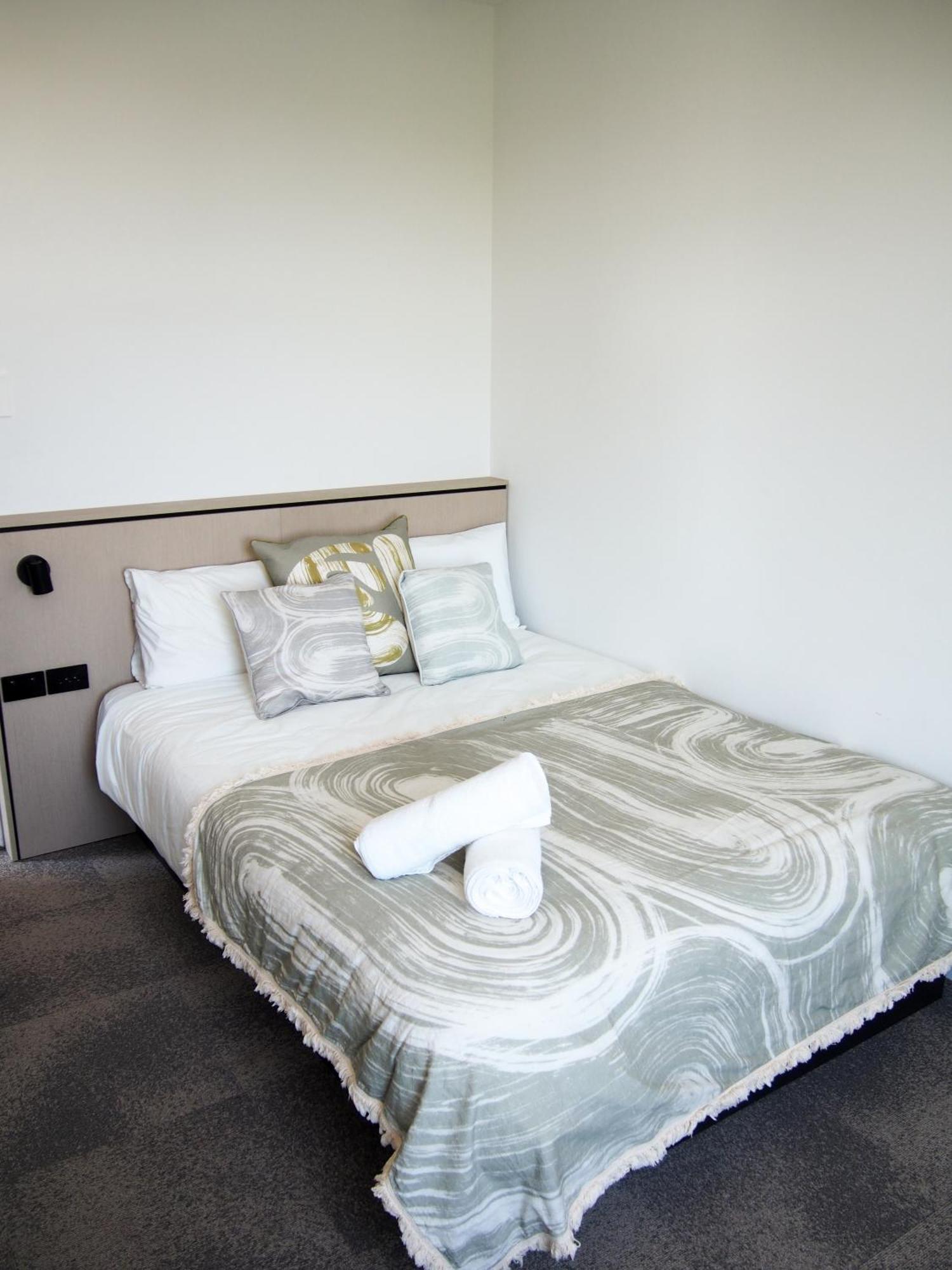 Barrys Beach Road Hotel Sydney Eksteriør billede